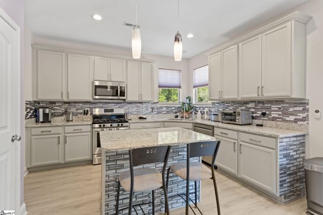 109 Fitzwilliam Place, Piedmont, SC 29673