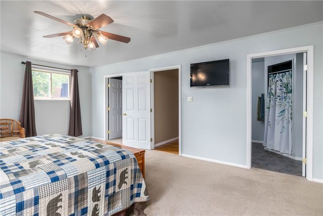 211 Tangelo Dr, Jefferson Hills, PA 15025