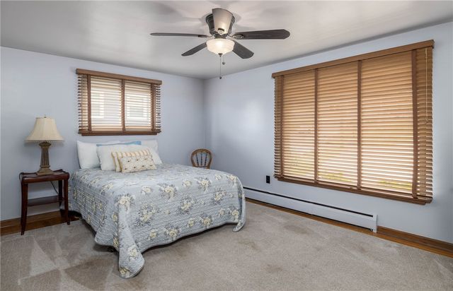 211 Tangelo Dr, Jefferson Hills, PA 15025