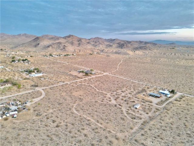 177 Cherokee Trail, Yucca Valley, CA 92284