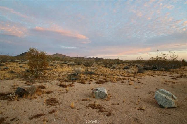 177 Cherokee Trail, Yucca Valley, CA 92284