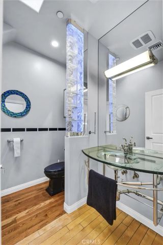 876 Harrington, Glendale, CA 91207