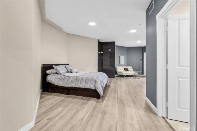 876 Harrington, Glendale, CA 91207