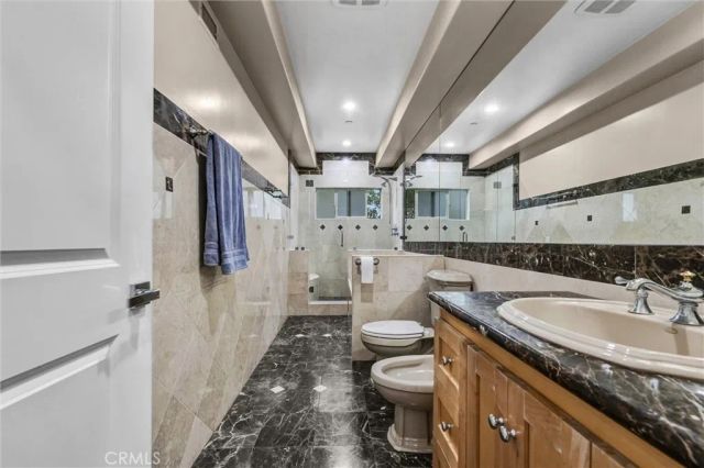 876 Harrington, Glendale, CA 91207