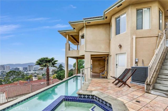 876 Harrington, Glendale, CA 91207