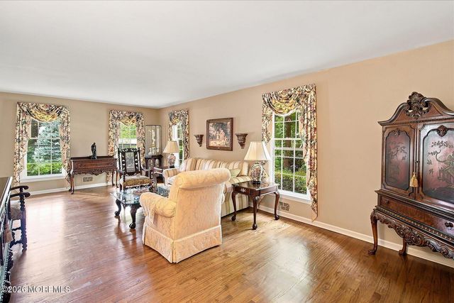 76 Tall Timber Road, Middletown, NJ 07748