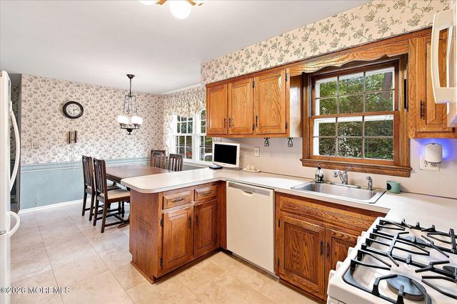 76 Tall Timber Road, Middletown, NJ 07748