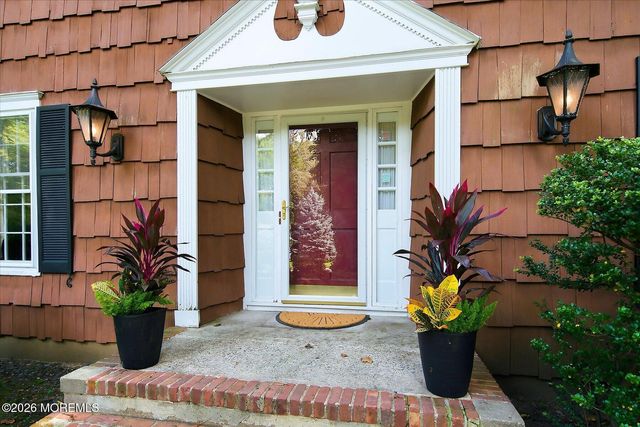 76 Tall Timber Road, Middletown, NJ 07748