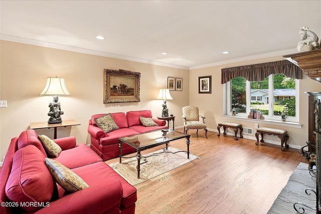 76 Tall Timber Road, Middletown, NJ 07748