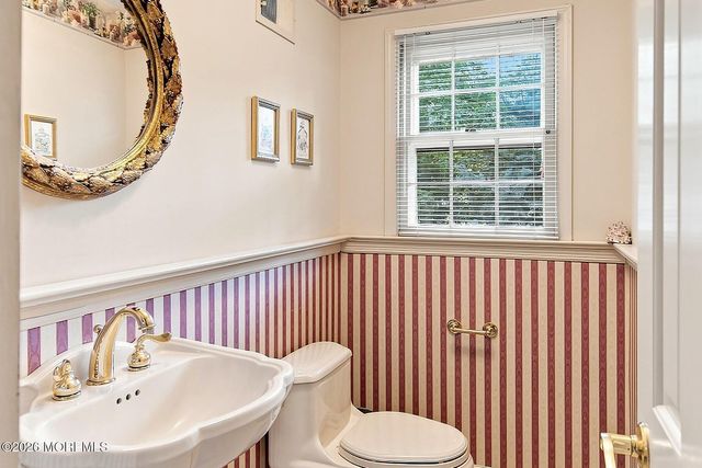 76 Tall Timber Road, Middletown, NJ 07748