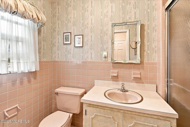 76 Tall Timber Road, Middletown, NJ 07748