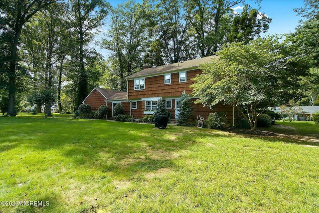 76 Tall Timber Road, Middletown, NJ 07748