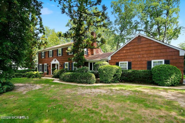 76 Tall Timber Road, Middletown, NJ 07748