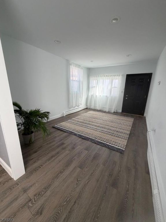 141 Monroe St, Garfield City, NJ 07026 — photo 2