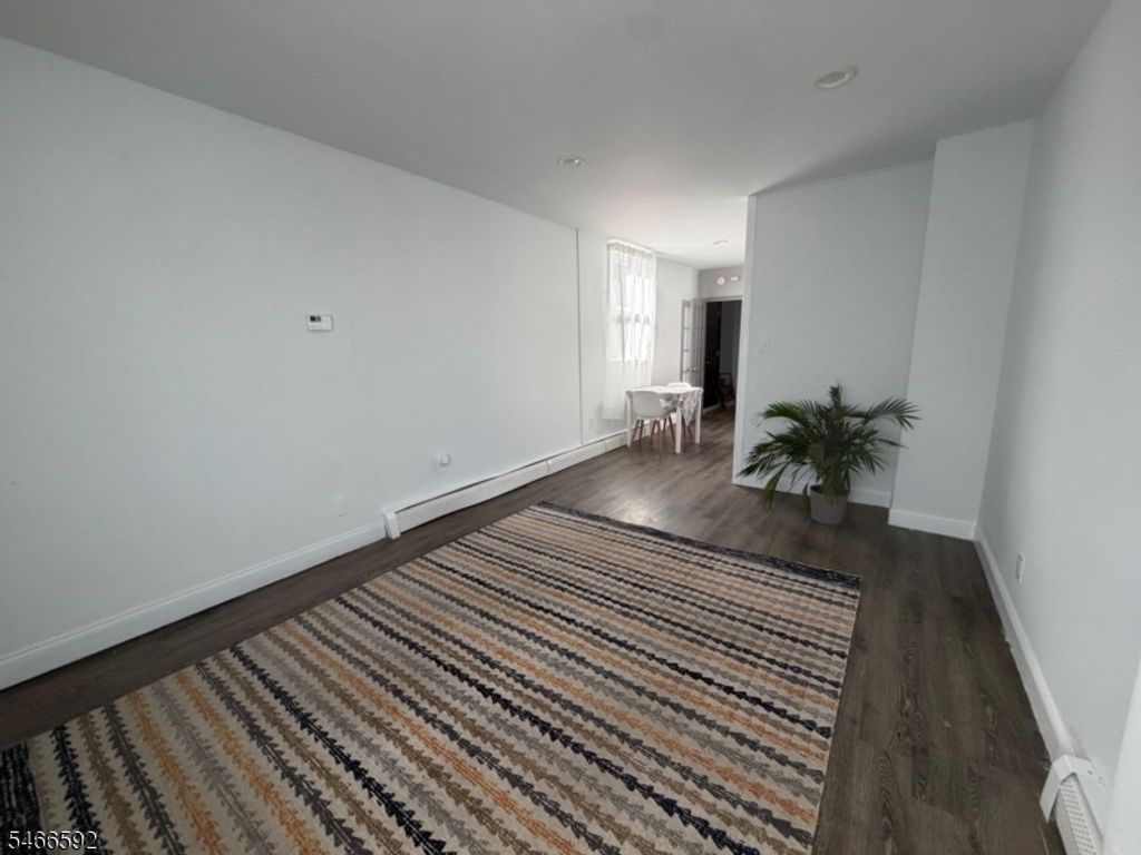 141 Monroe St, Garfield City, NJ 07026 — photo 3
