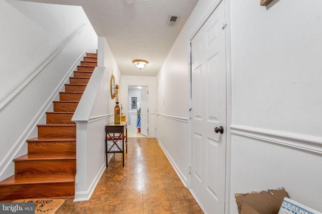 9820 BERRYWOOD CT, Springdale, MD 20774