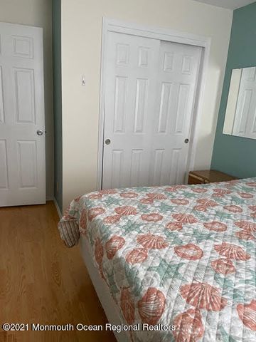 1000 Grand Central Avenue 5, Lavallette, NJ 08735
