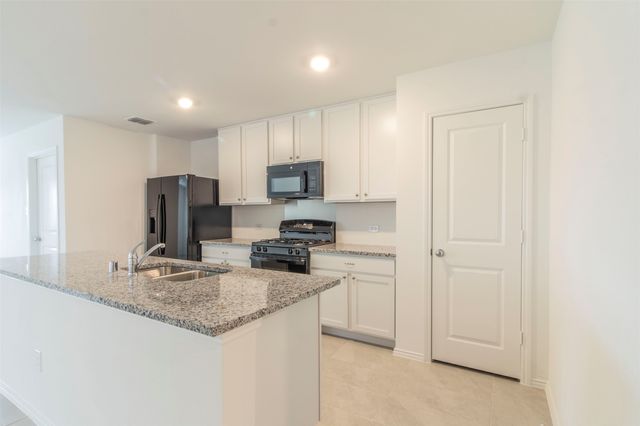 1122 Arborwood Drive, Forney, TX 75126
