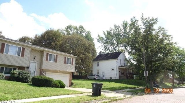 1305 Andrus Street, Akron, OH 44301