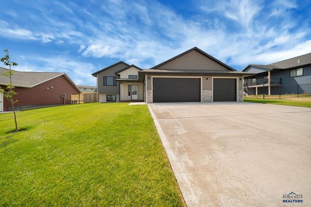 3011 ROMBAUER DR, Rapid City, SD 57703