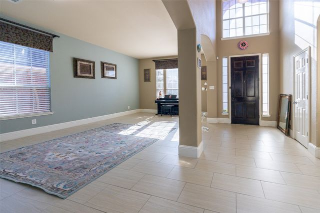 9216 Sterling Gate Drive, Mckinney, TX 75072