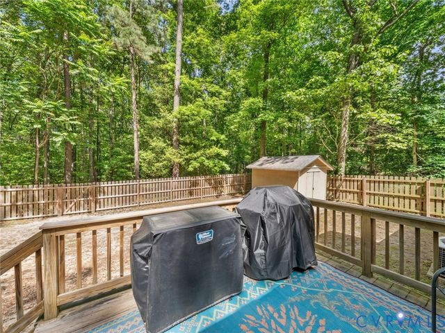 13601 Ramblewood Dr, Chester, VA 23836