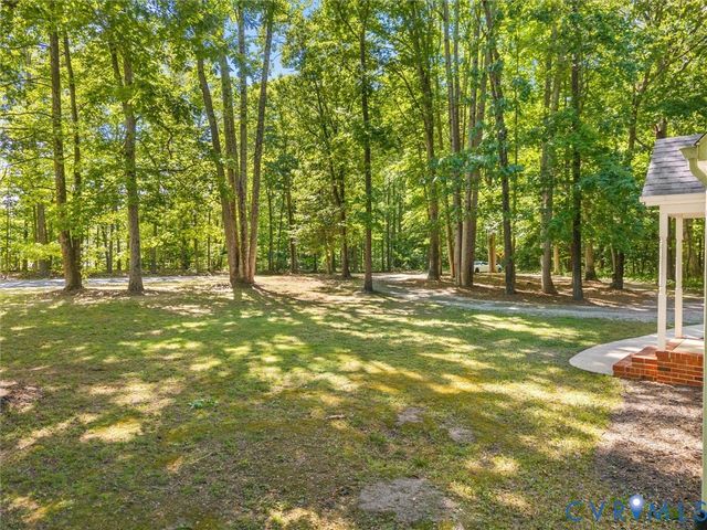 13601 Ramblewood Dr, Chester, VA 23836