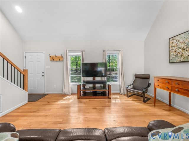 13601 Ramblewood Dr, Chester, VA 23836