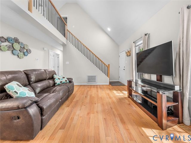 13601 Ramblewood Dr, Chester, VA 23836