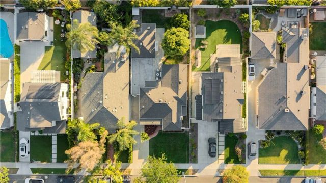 1123 Florence, Burbank, CA 91505