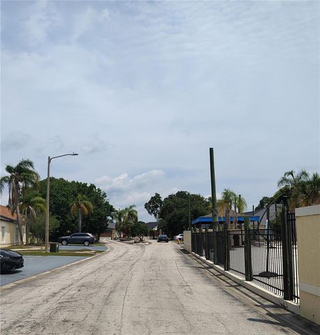 1074 UNIVERSAL REST PLACE, Kissimmee, FL 34744