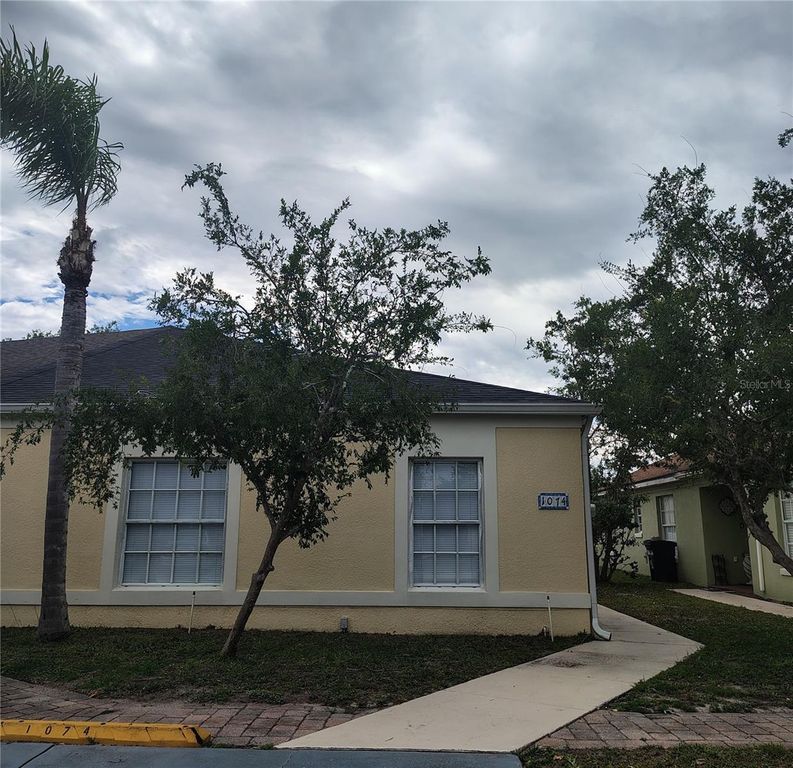 1074 UNIVERSAL REST PLACE, Kissimmee, FL 34744