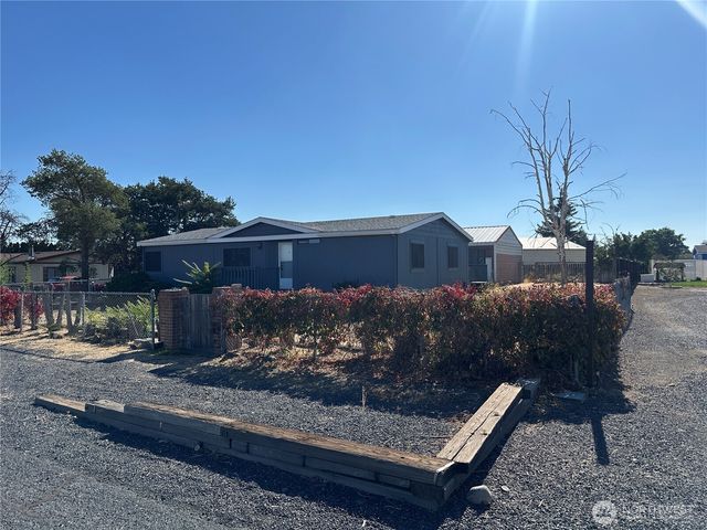 8653 Harris Road NE, Moses Lake, WA 98837