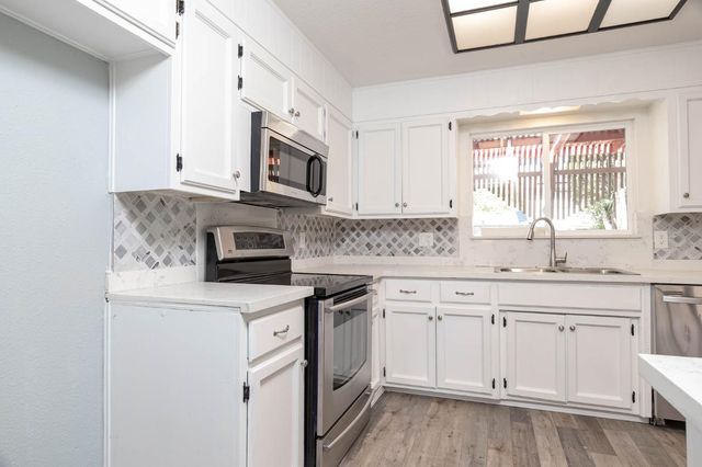 9431 Shawnee Ct, Stockton, CA 95209