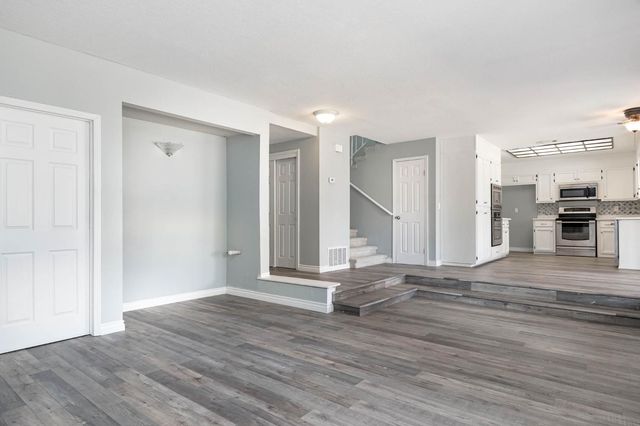 9431 Shawnee Ct, Stockton, CA 95209