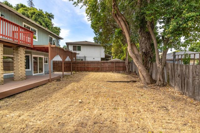 9431 Shawnee Ct, Stockton, CA 95209