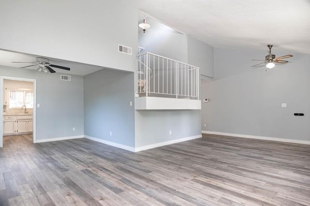 9431 Shawnee Ct, Stockton, CA 95209
