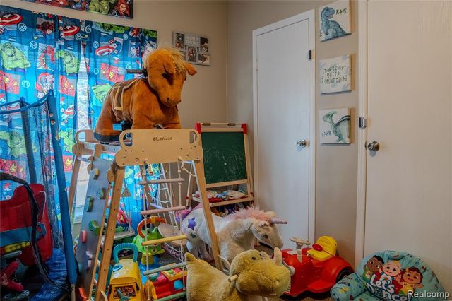 45954 Bonaventure Drive, Macomb, MI 48044