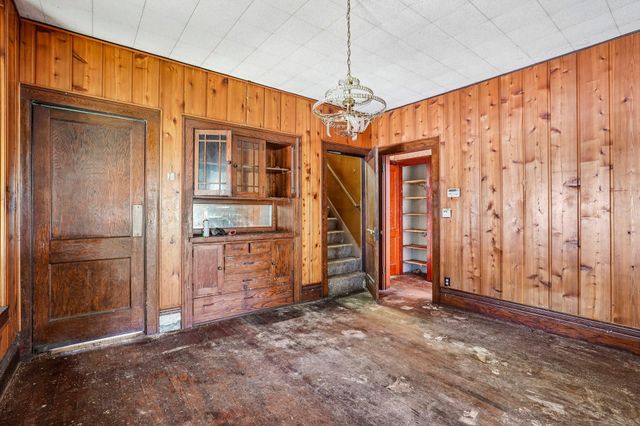 1615 7th Street E, Saint Paul, MN 55106