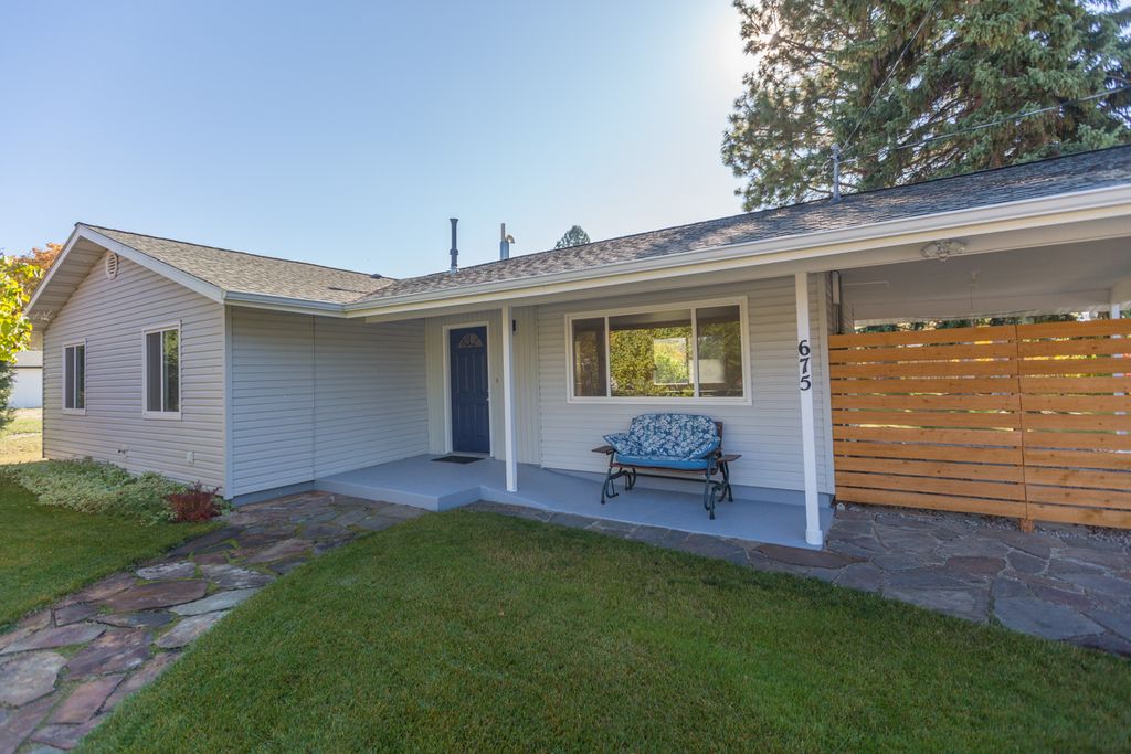 675 Pennsylvania Avenue, Hamilton, MT 59840 photo 2