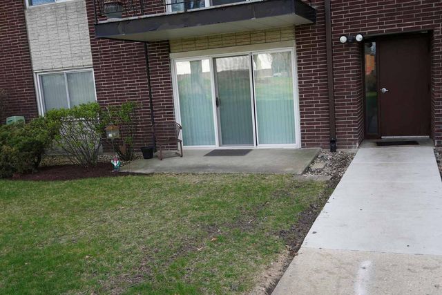 2800 Maple Avenue 10A, Downers Grove, IL 60515