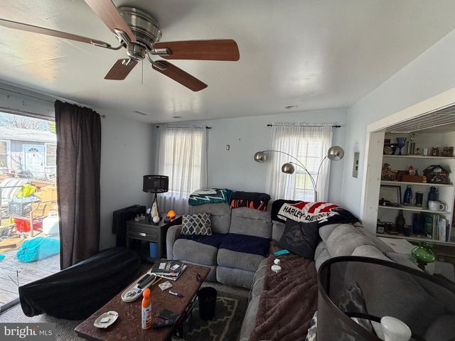 126 NEWPORT AVE, Fortescue, NJ 08321