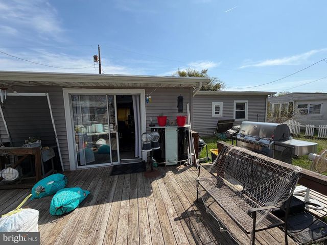 126 NEWPORT AVE, Fortescue, NJ 08321