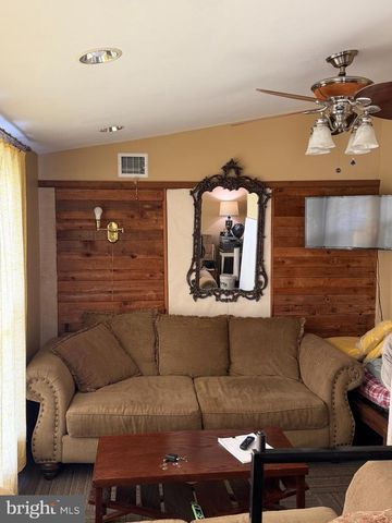126 NEWPORT AVE, Fortescue, NJ 08321