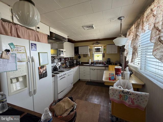 126 NEWPORT AVE, Fortescue, NJ 08321