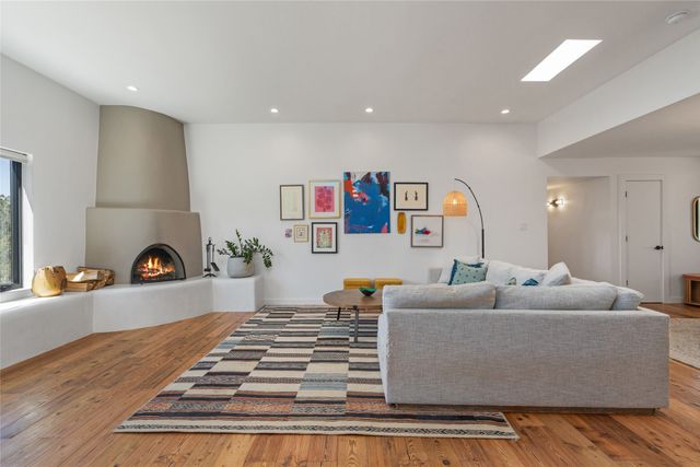 105 Cibola, Santa Fe, NM 87505