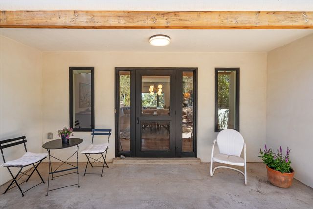 105 Cibola, Santa Fe, NM 87505