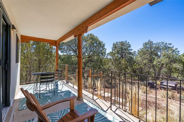105 Cibola, Santa Fe, NM 87505