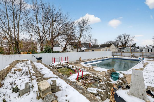 3509 Del Park Terrace, Louisville, KY 40211