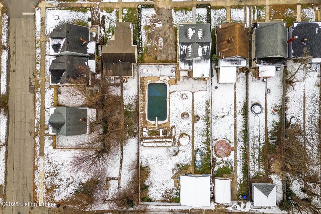 3509 Del Park Terrace, Louisville, KY 40211